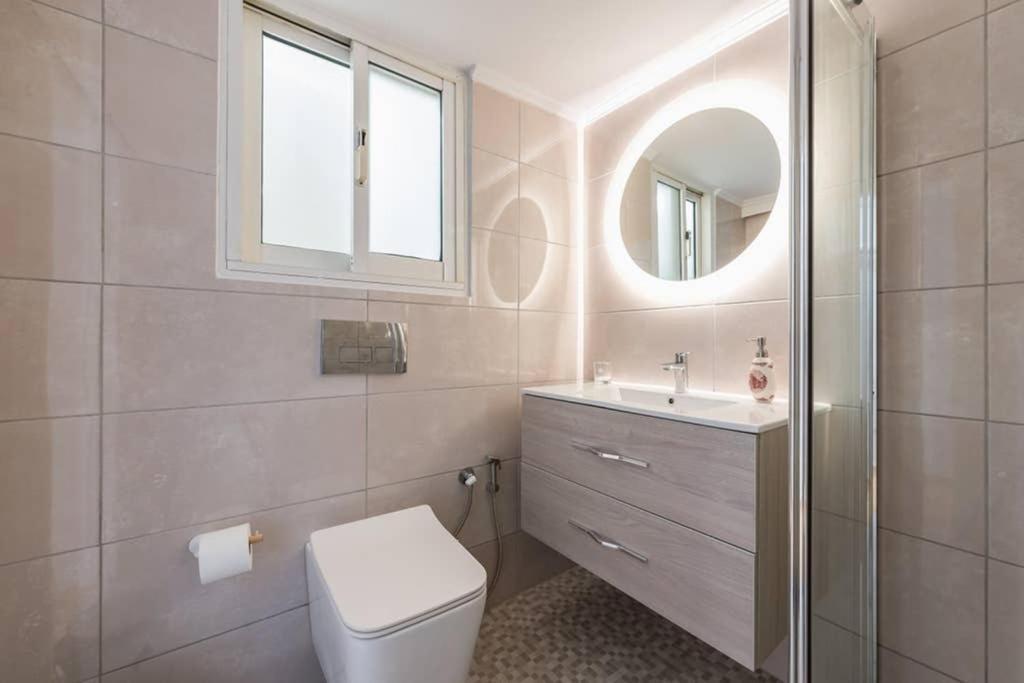 New! Bright & Remodeled 1Bed Apt 2Min Walk To Acropolis Athens Exterior photo