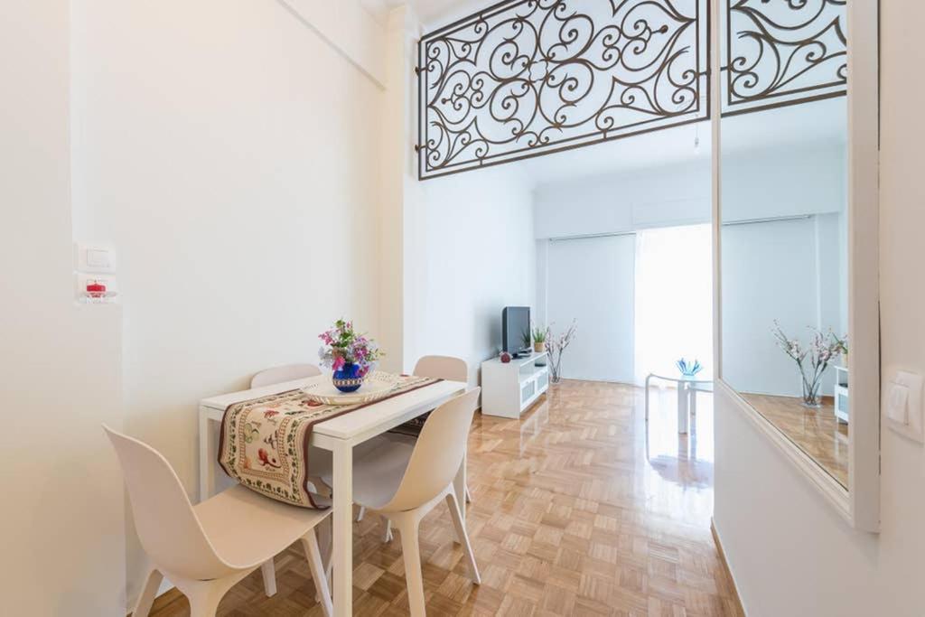 New! Bright & Remodeled 1Bed Apt 2Min Walk To Acropolis Athens Exterior photo